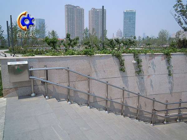 title=二維彎無障礙斜掛升降平臺(tái)