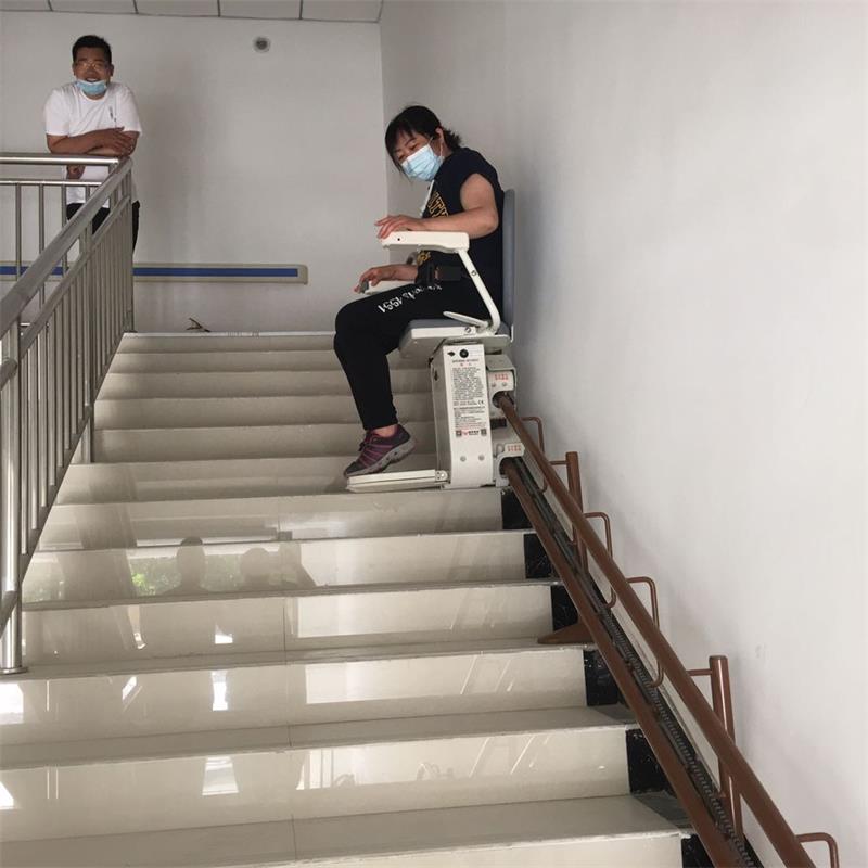 座椅式升降機(jī)